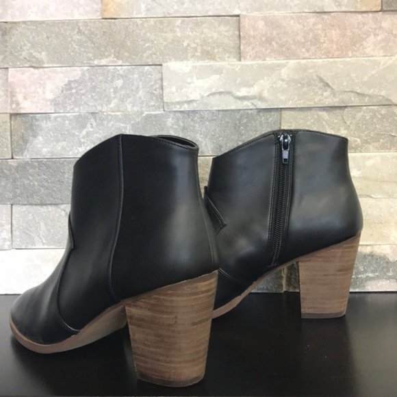 BP. Block Heel Bootie - Picture 4 of 10